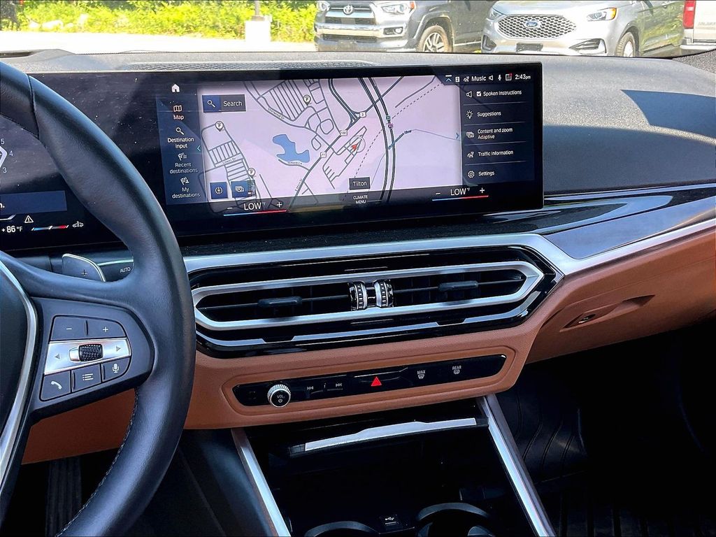 2023 BMW 3 Series — photo 17