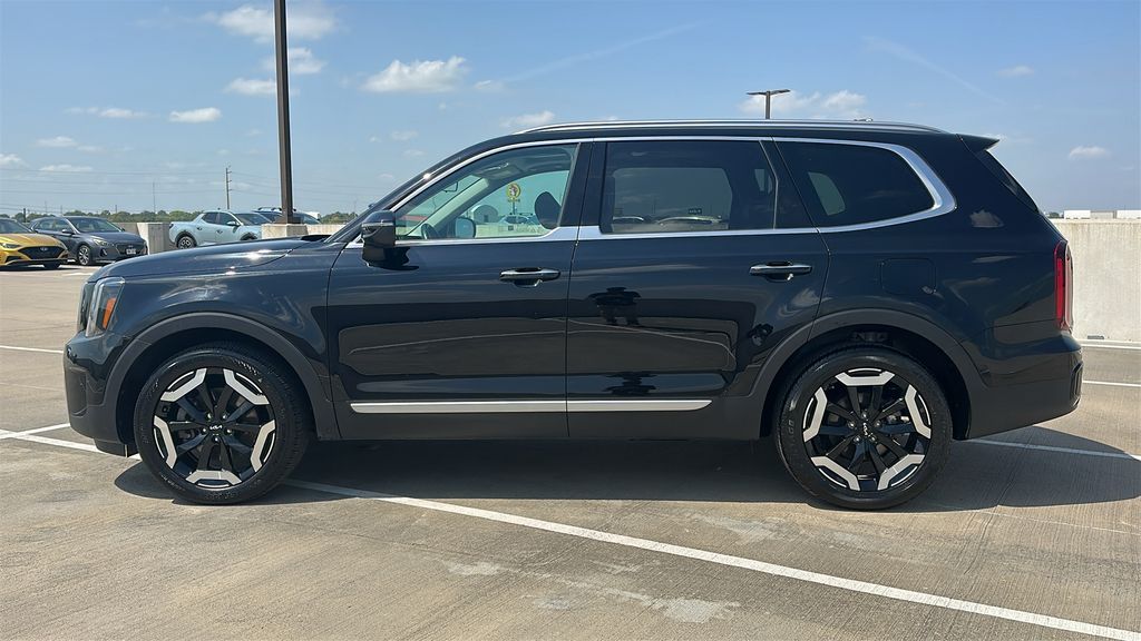 2025 Kia Telluride S Black at Baytown Hyundai