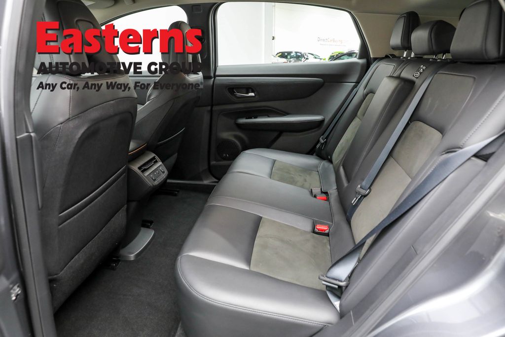 Used 2023 Gray Nissan ENGAGE image 22