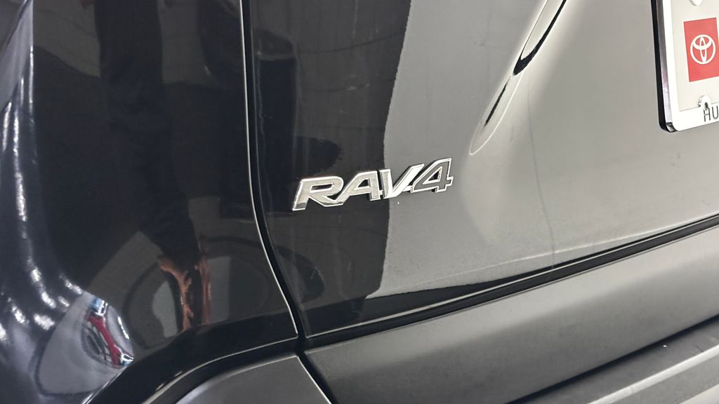 Thumbnail: 2025 Toyota RAV4 - 7