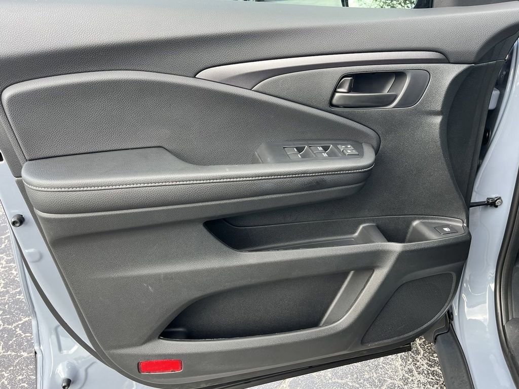 new 2026 Honda Ridgeline car, priced at $39,343