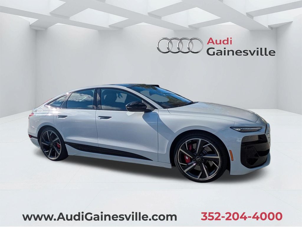 Glacier White Metallic 2025 Audi S6 e-tron Sportback Sedan All-Wheel Drive Automatic
