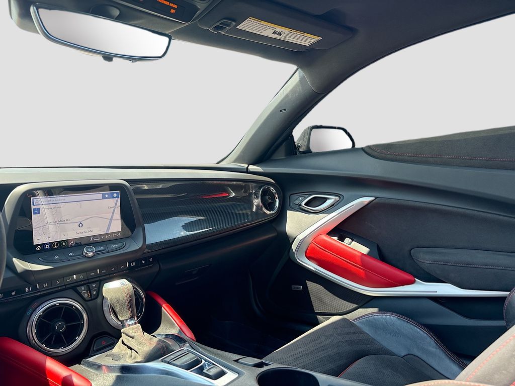 Used 2021 Black Chevrolet ZL1 image 25