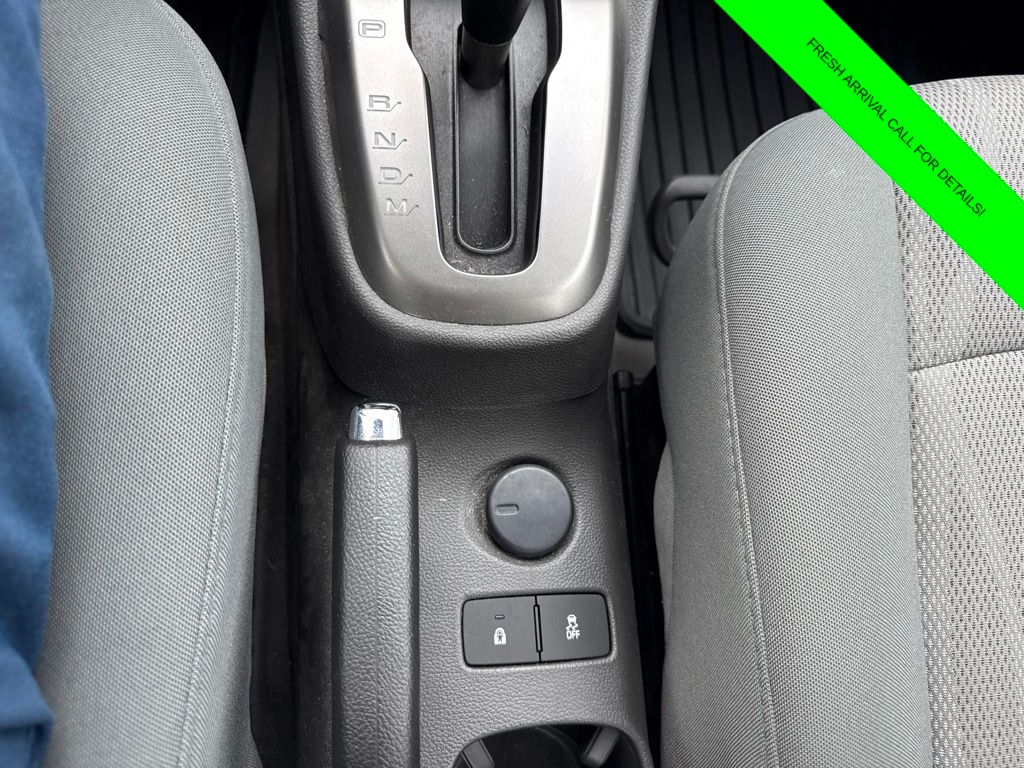 Used 2013 Silver Chevrolet LT image 25
