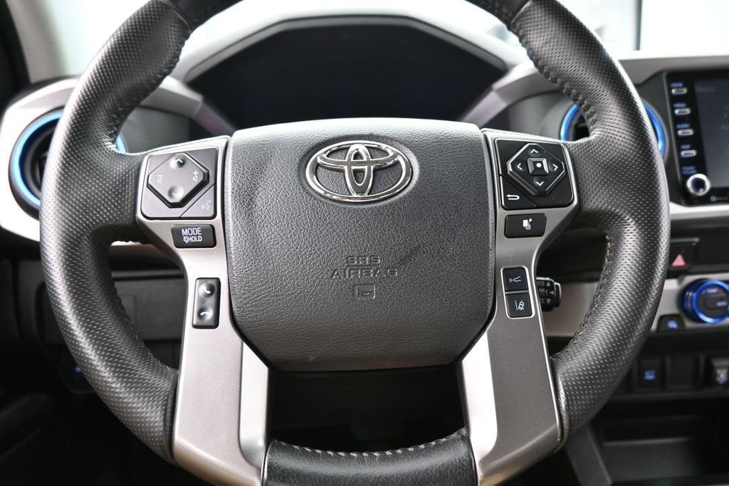Used 2022 Blue Toyota SR5 image 23