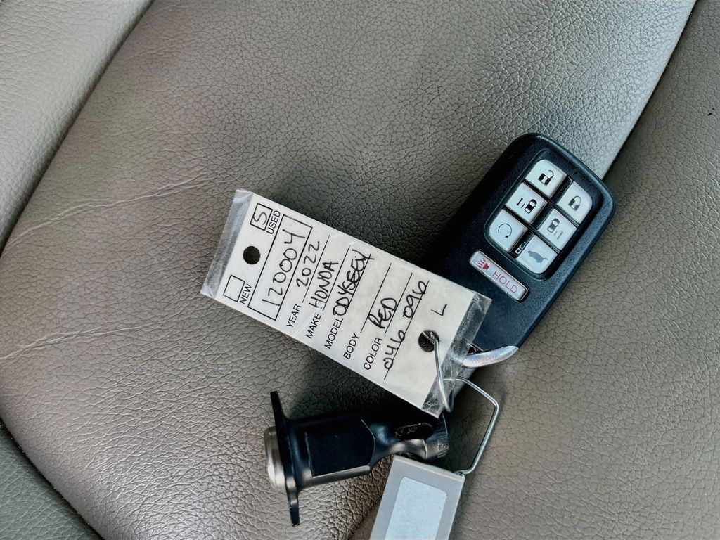 Used 2022 Red Honda EX-L image 34