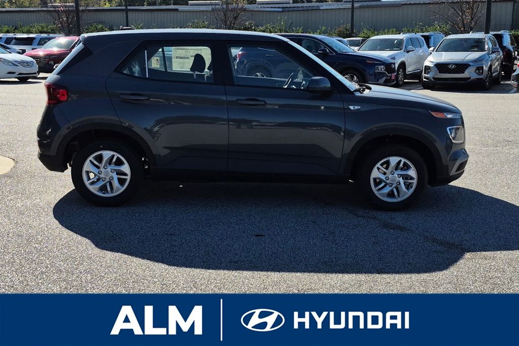 New 2026 Gray Hyundai SE image 5
