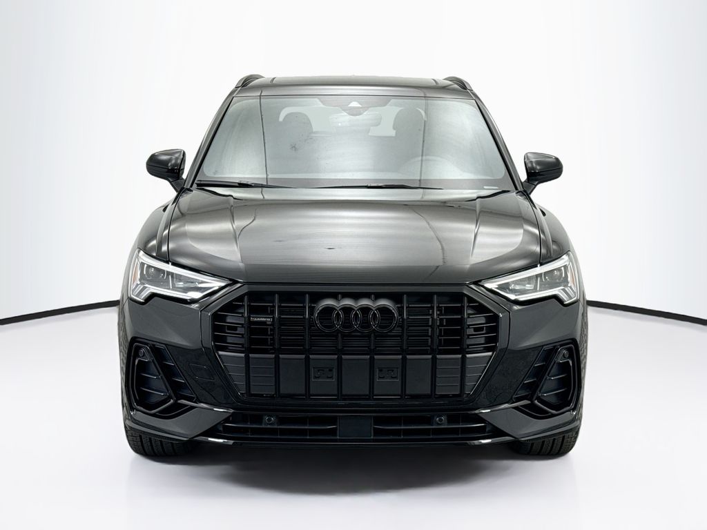 Thumbnail: 2025 Audi Q3 - 2