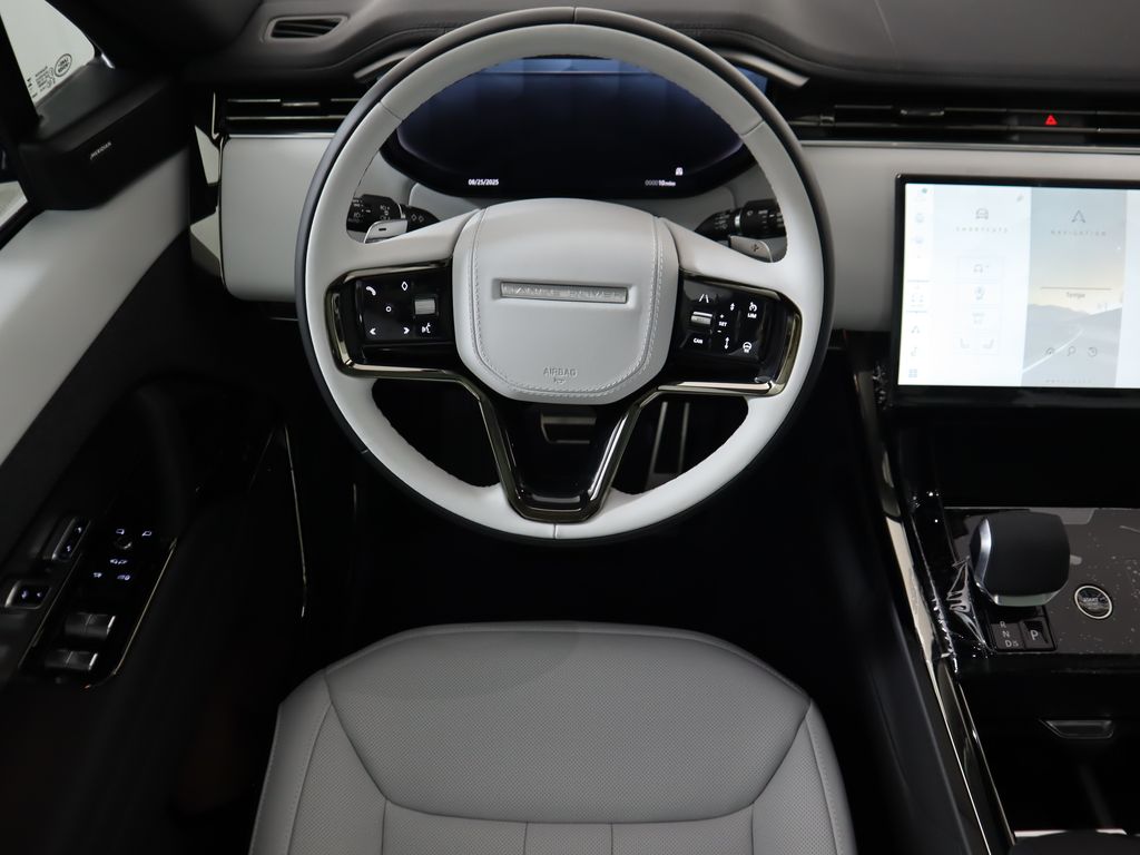 Thumbnail: 2025 Land Rover Range Rover Sport - 11