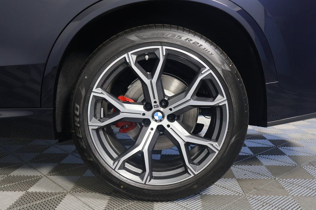 Thumbnail: 2026 BMW X5 - 10