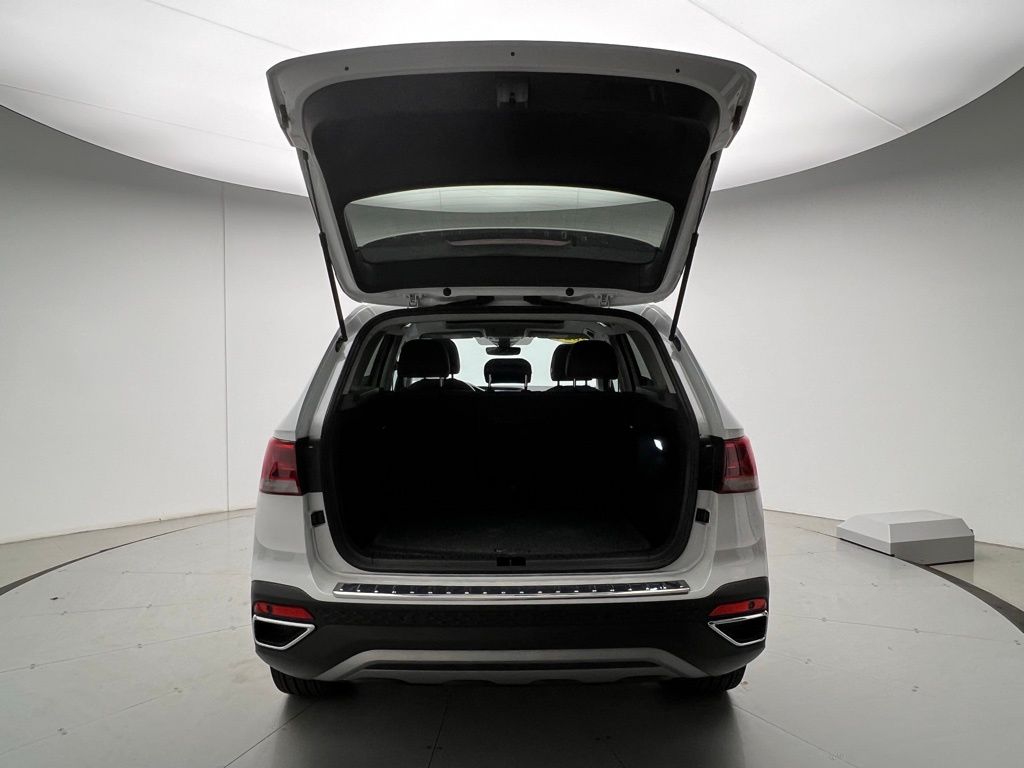 Thumbnail: 2024 Volkswagen Taos - 5