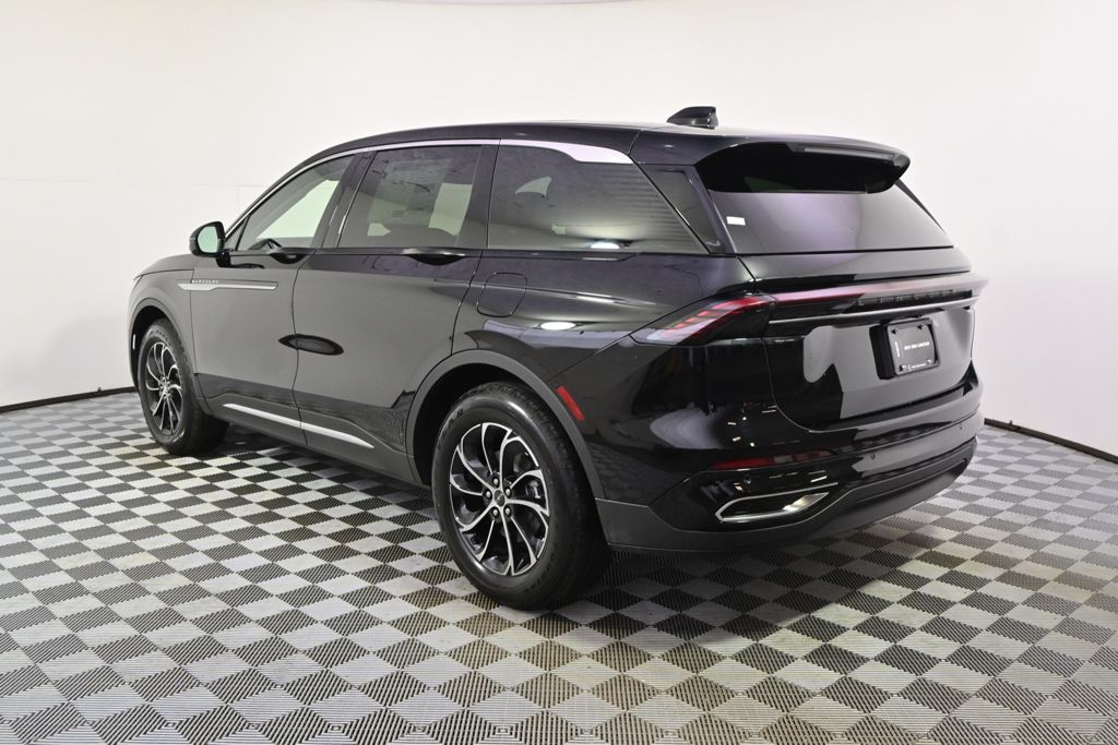 New 2026 Black Lincoln Premiere image 3