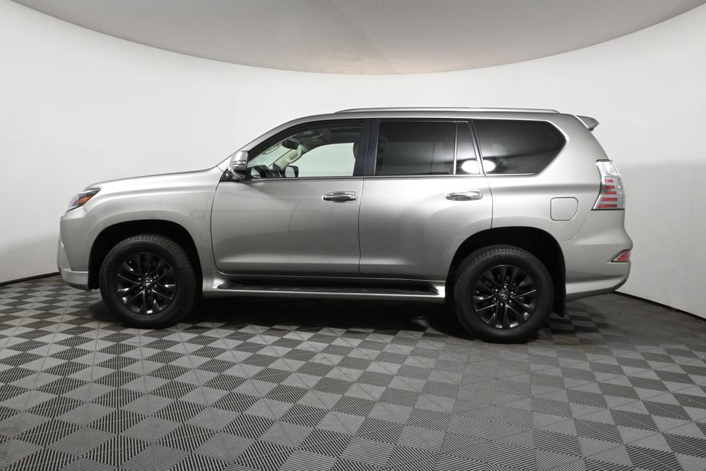 Thumbnail: 2022 Lexus GX - 2