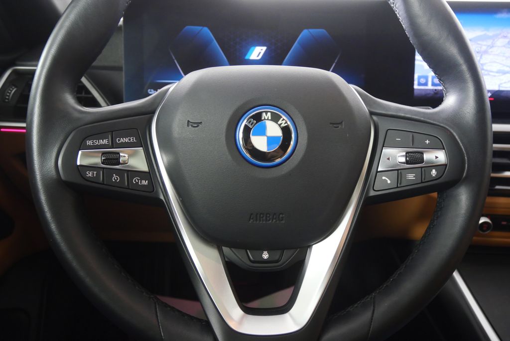 Thumbnail: 2023 BMW i4 - 19