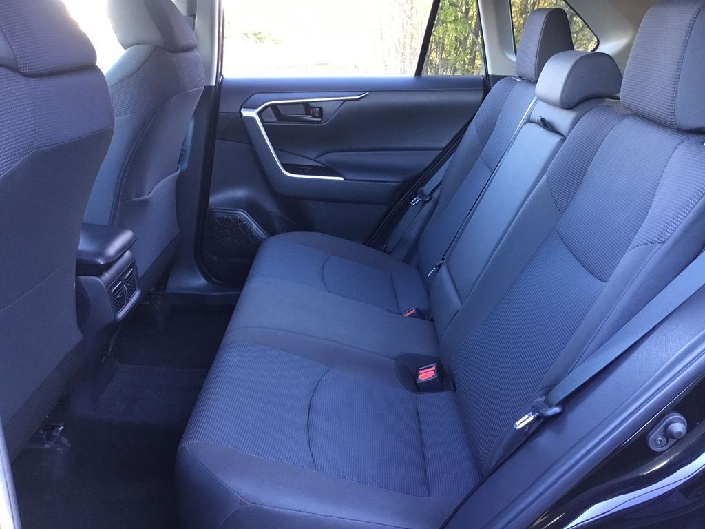 Thumbnail: 2023 Toyota RAV4 - 16