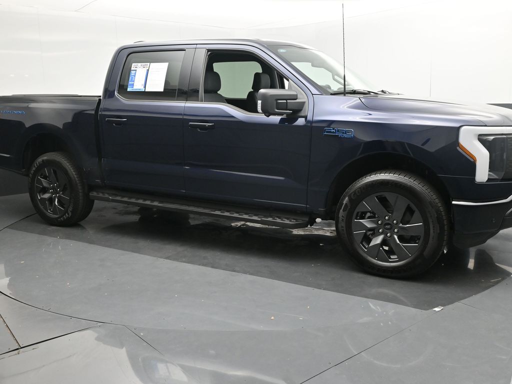 2024 Ford F-150 Lightning Flash