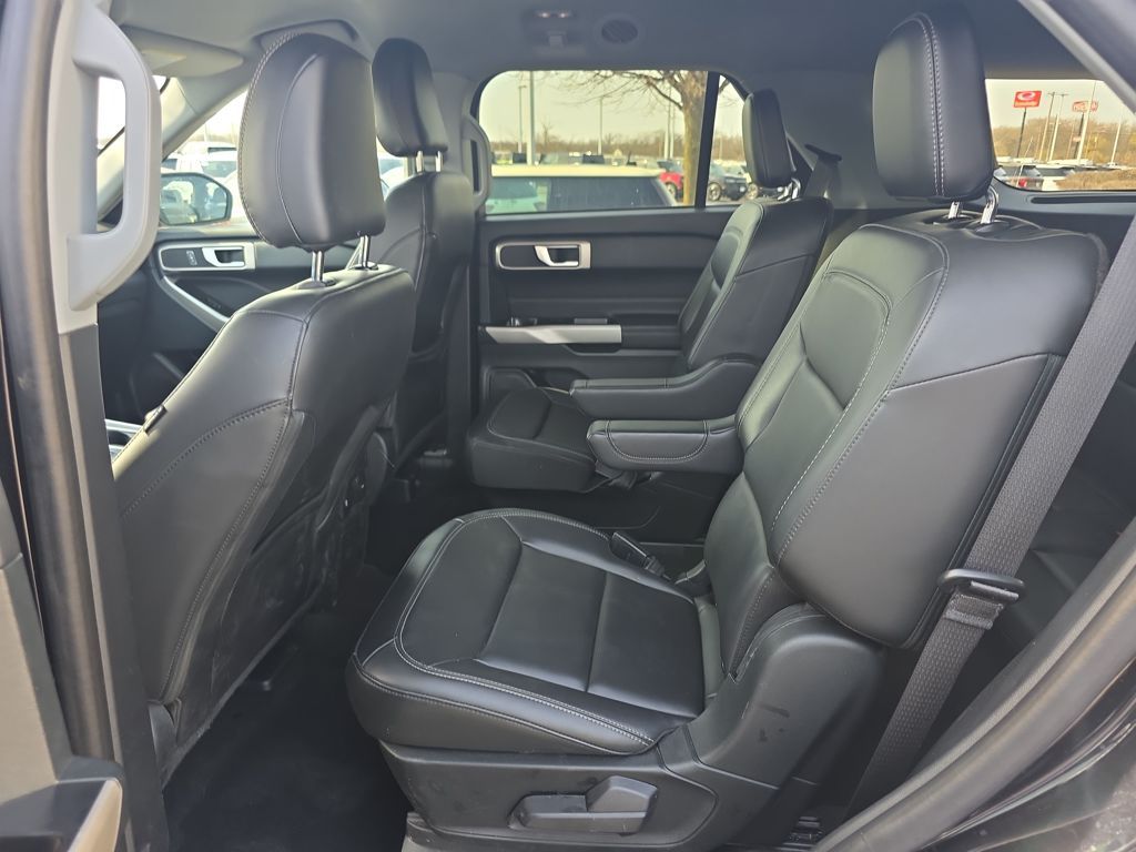 Certified Used 2024 Black Ford XLT image 37