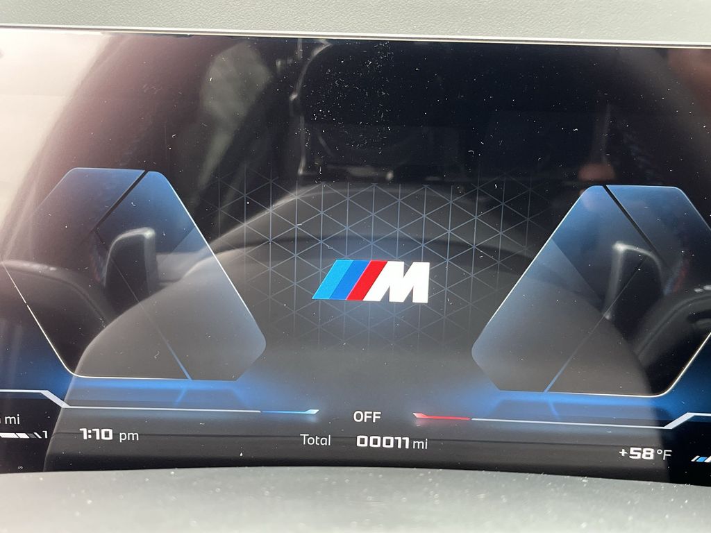 Thumbnail: 2026 BMW X7 - 15