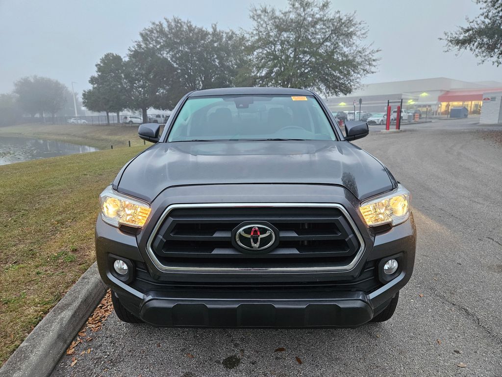 2022 Toyota Tacoma SR5 8