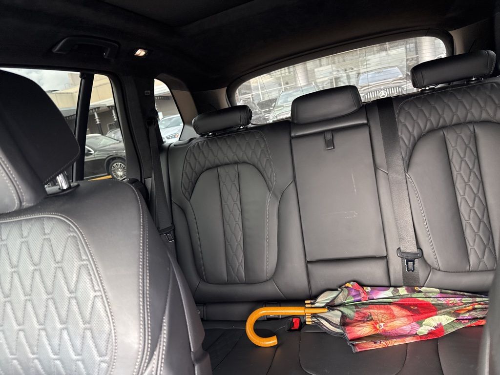 Thumbnail: 2022 BMW X5 - 12