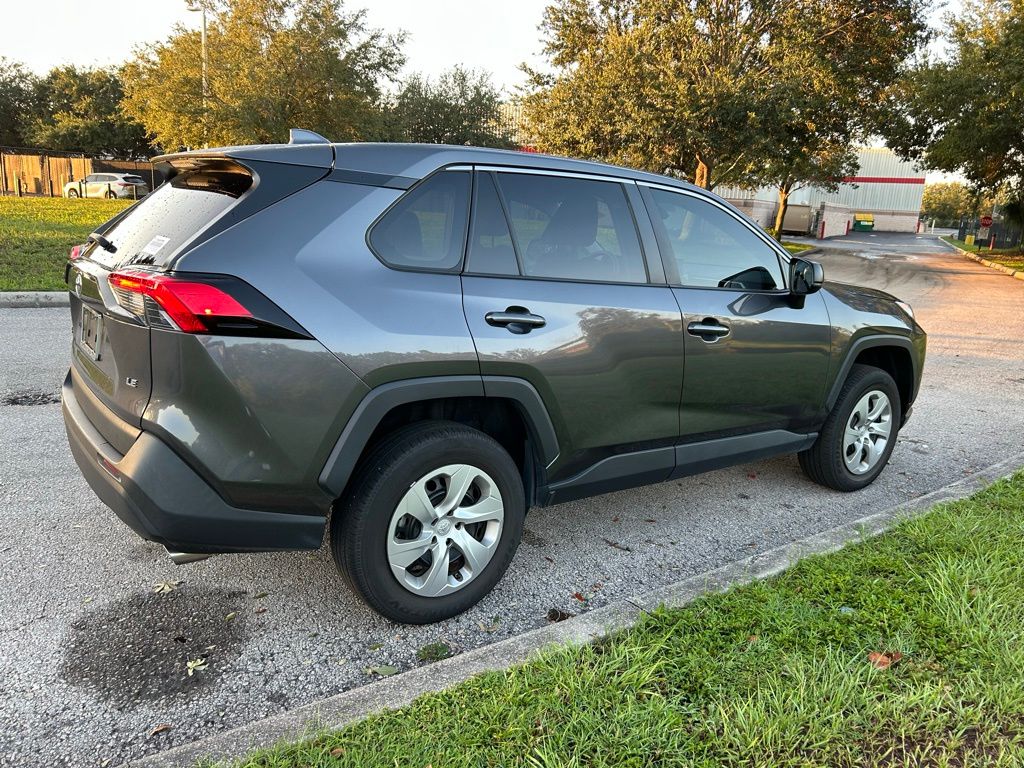 Thumbnail: 2022 Toyota RAV4 - 5