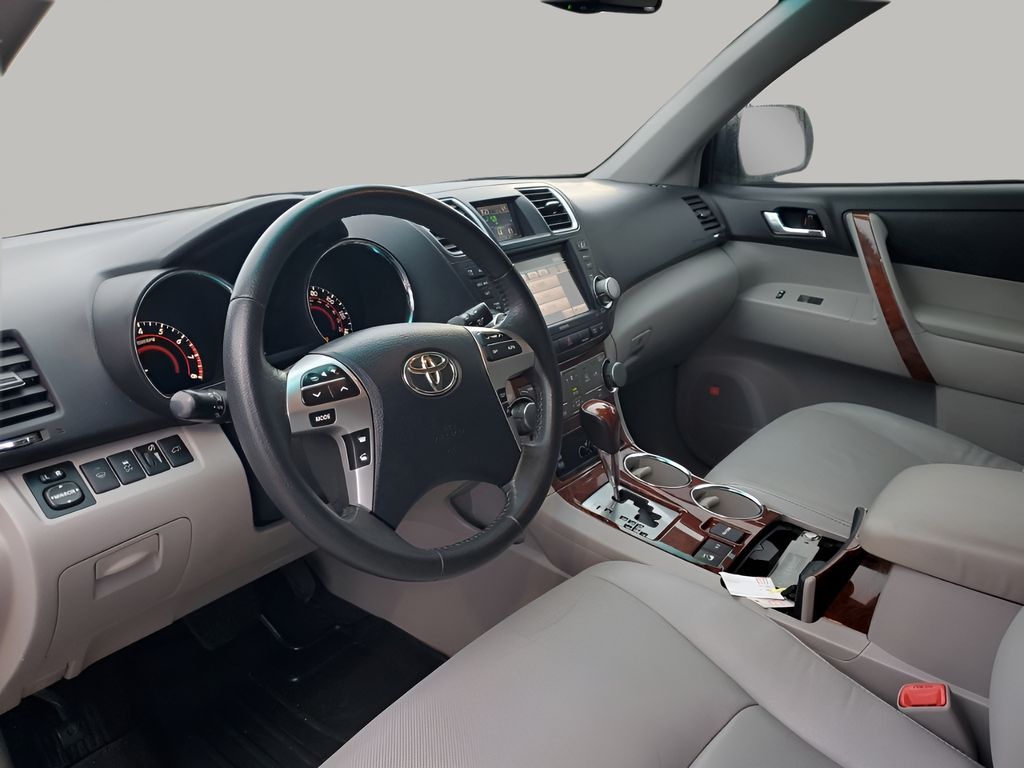 Used Car 2012 Toyota Highlander  Limited For Sale Under $12,000 In Austin, Texas