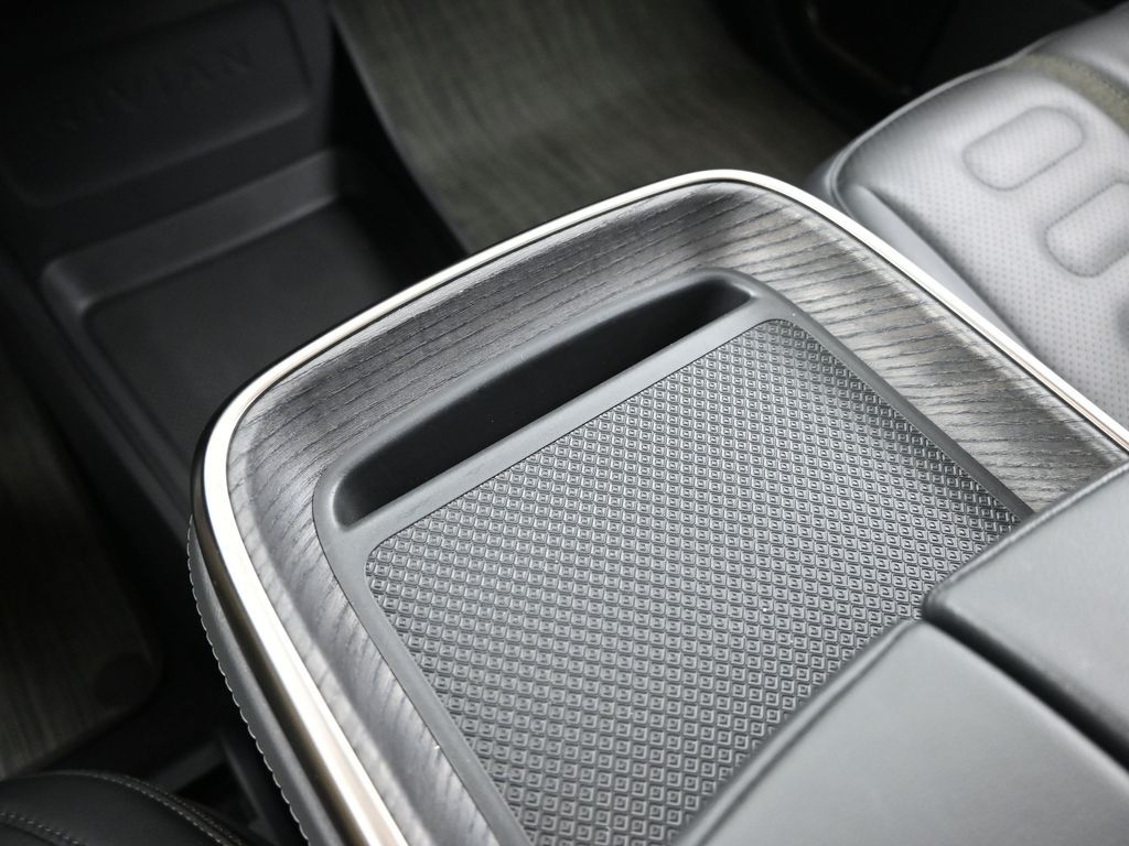 2022 Rivian R1T Adventure