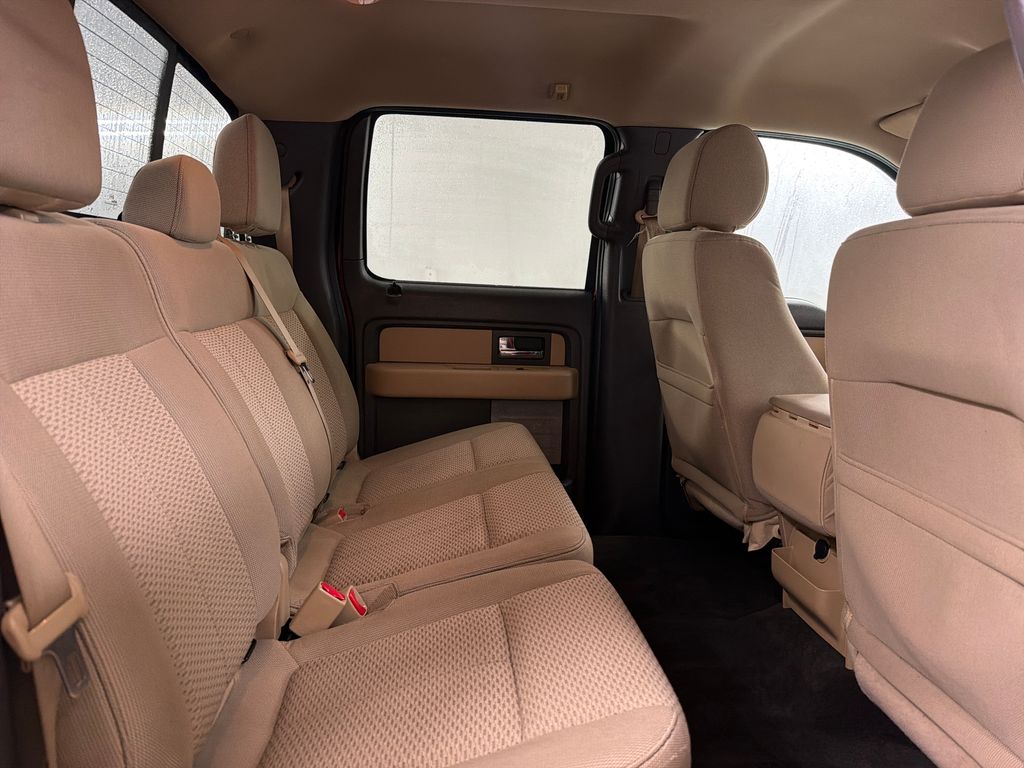 Used 2013 Red Ford XLT image 25