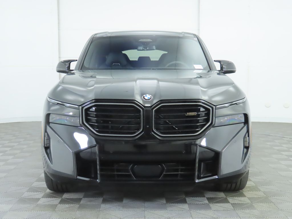 2025 BMW XM  2