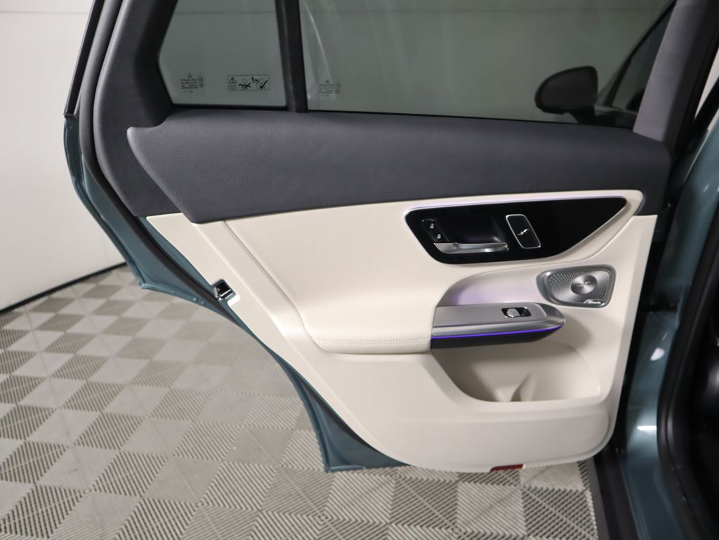 Thumbnail: 2026 Mercedes-Benz GLC - 28