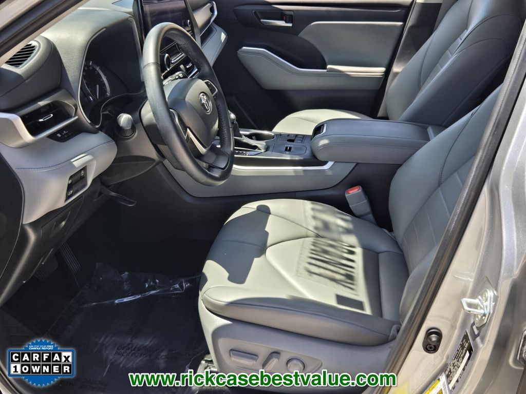 2023 Toyota Highlander - $34,990