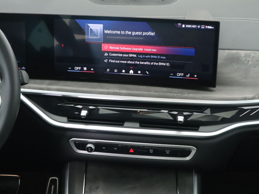 Thumbnail: 2025 BMW X5 - 14