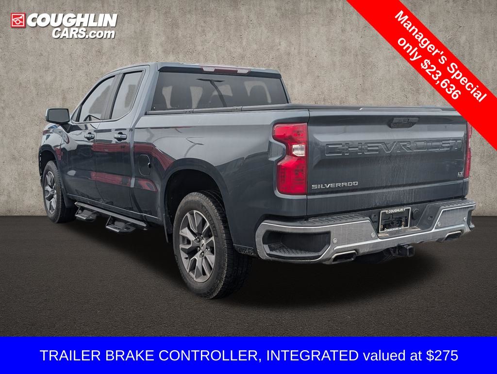 View vehicle photo 6