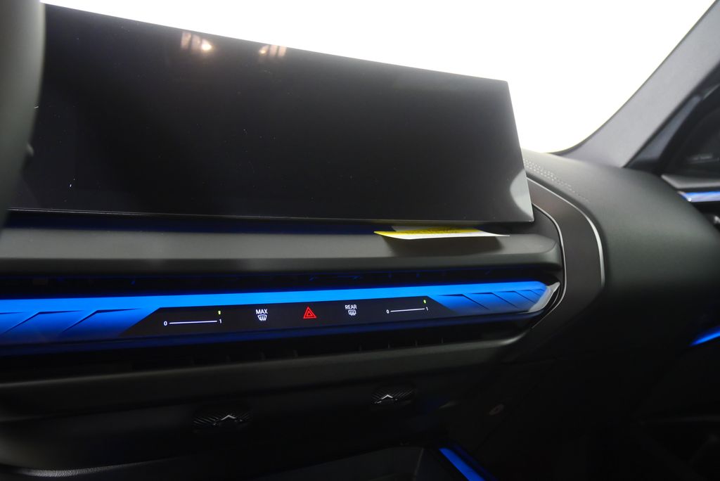 Thumbnail: 2026 BMW X3 - 21