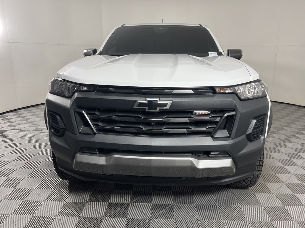 Thumbnail: 2025 Chevrolet Colorado - 15