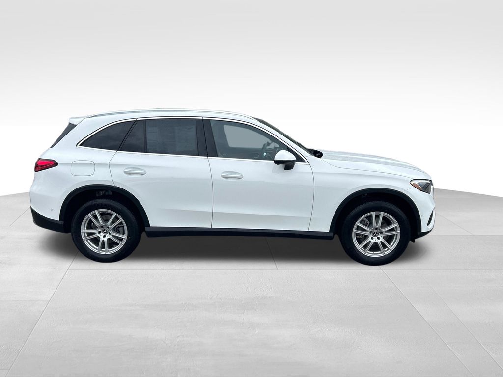 2026 Mercedes-Benz GLC GLC 300 - 5