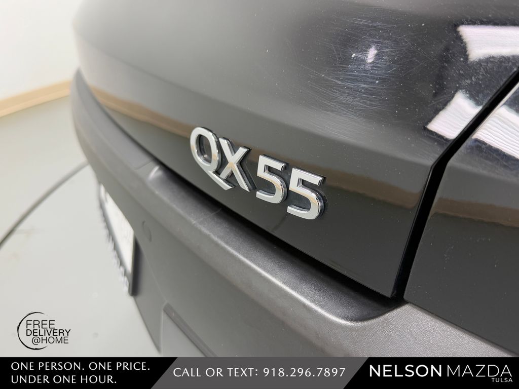 Used 2022 Black INFINITI LUXE image 11