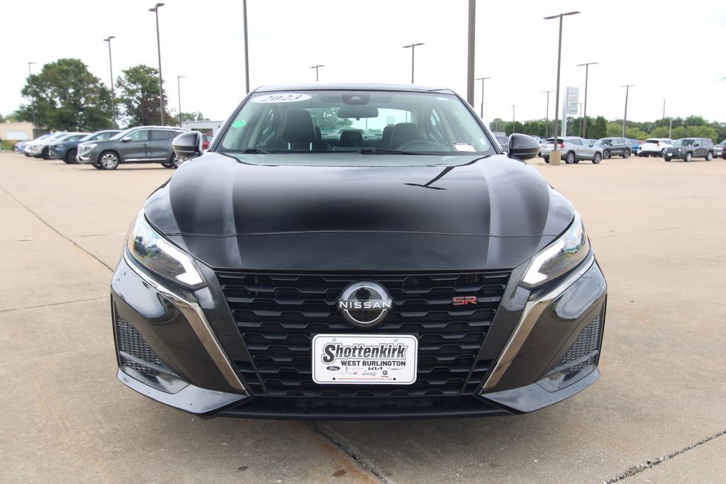 Used 2023 Nissan Altima Sedan