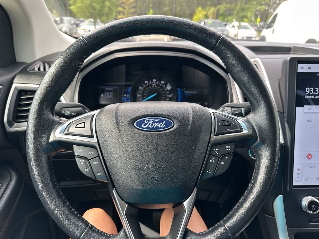 2023 Carbonized Gray Metallic Ford Edge SEL AWD SUV