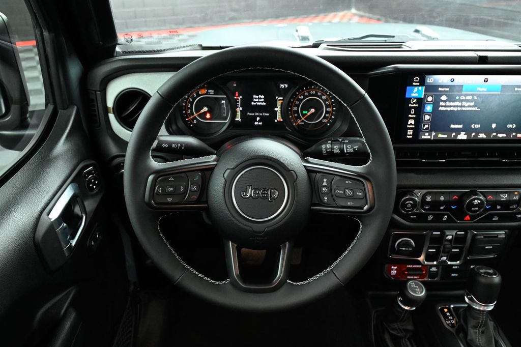 2025 Jeep Wrangler 4-Door Willys - Photo 19