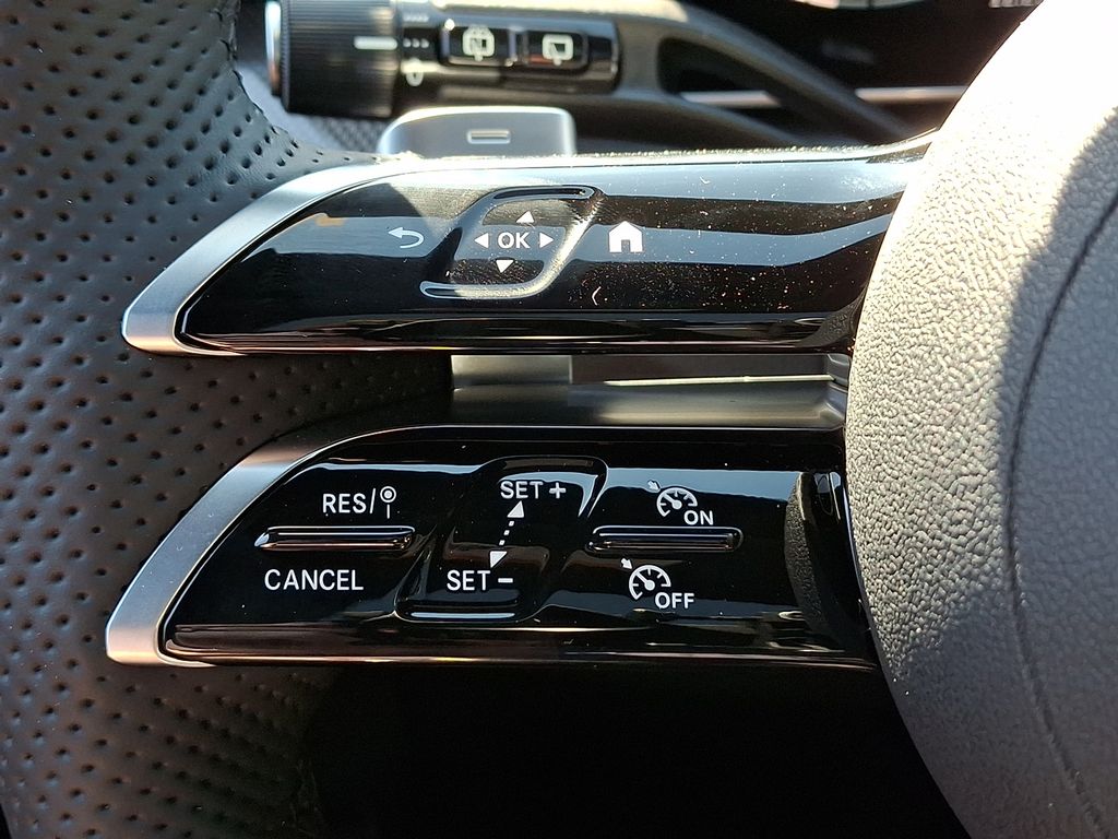 Thumbnail: 2026 Mercedes-Benz GLC - 15