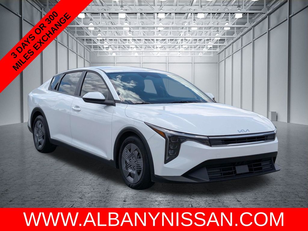 2025 Kia K4 LX