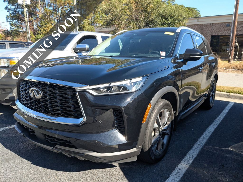 2023 INFINITI QX60 LUXE's photo