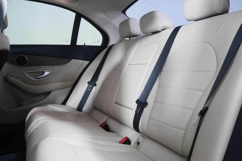 Thumbnail: 2019 Mercedes-Benz C-Class - 15