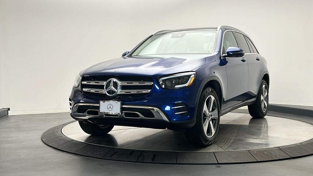 2021 Mercedes-Benz GLC 300 3