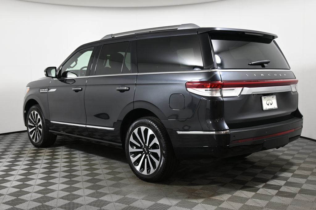 Thumbnail: 2024 Lincoln Navigator - 5