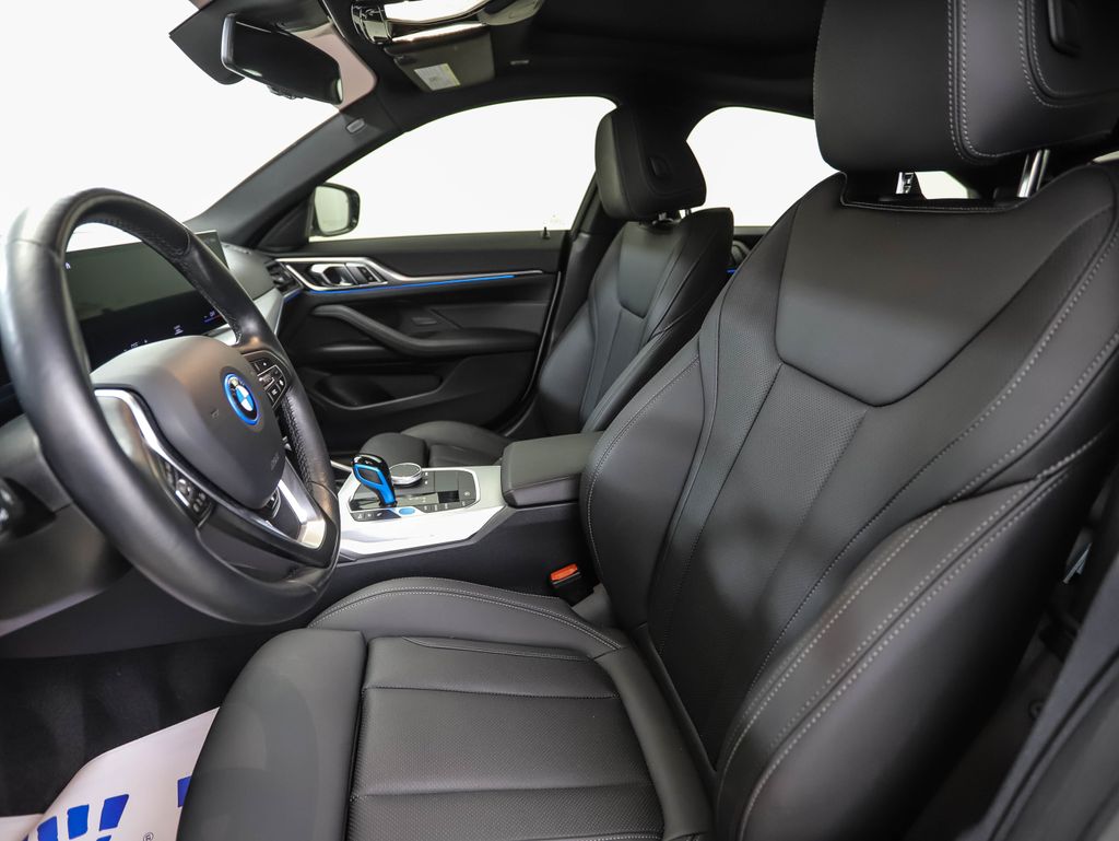 Thumbnail: 2023 BMW i4 - 11