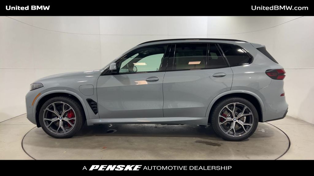 Thumbnail: 2026 BMW X5 - 5