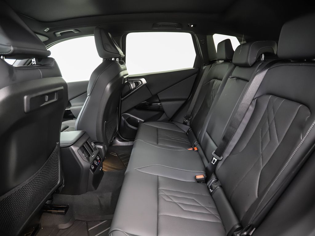 Thumbnail: 2026 BMW X3 - 22