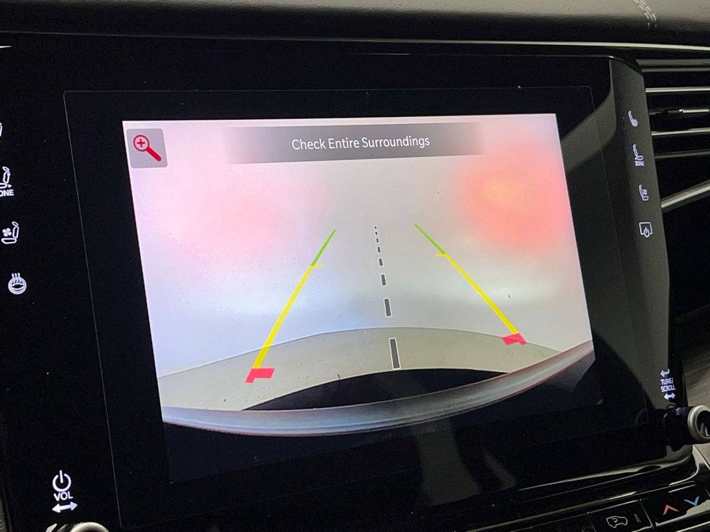 Thumbnail: 2023 Jeep Wagoneer - 16